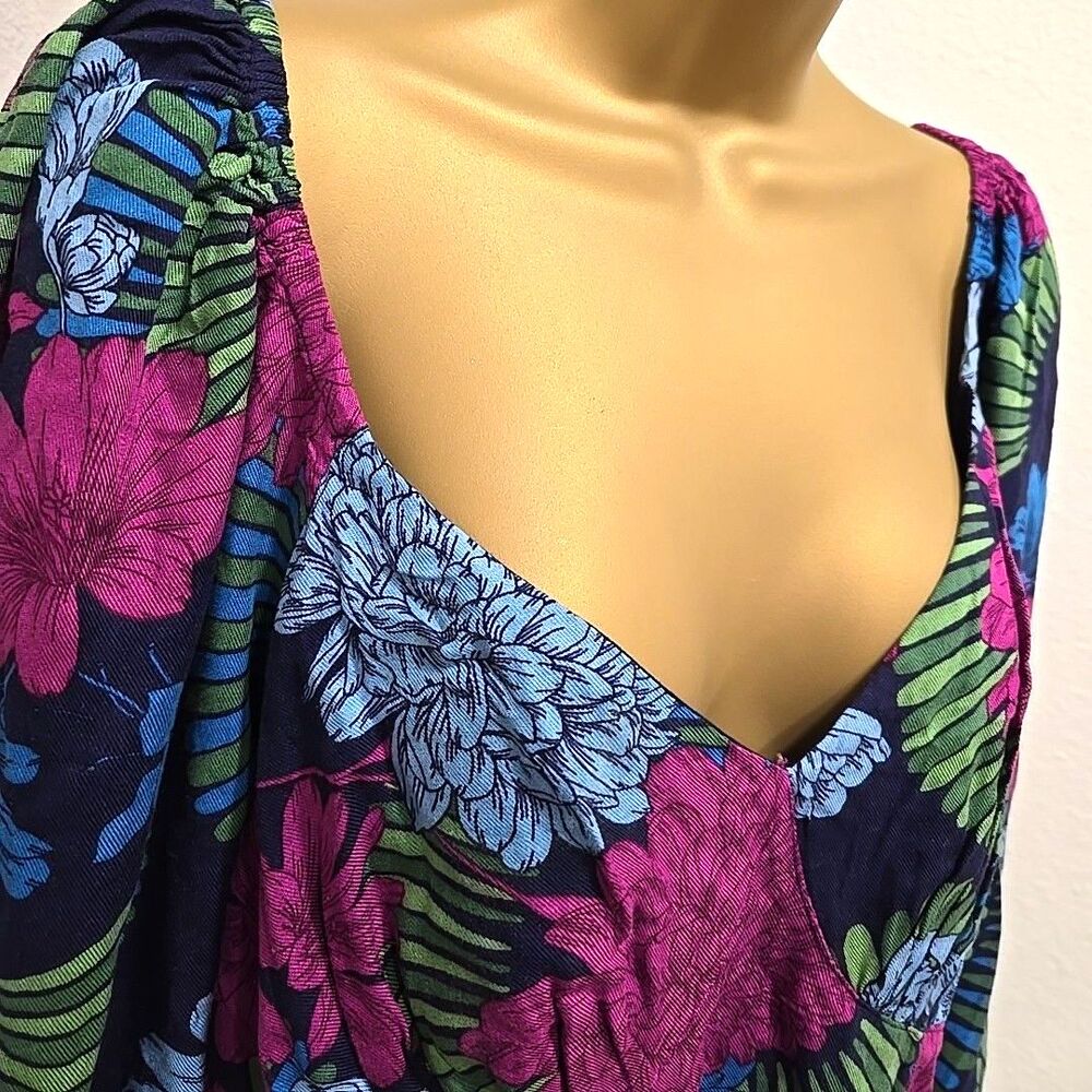 NWT Dark Floral Babydoll Blouse Women's Large Ruched Stretch Boho Sofia Vergara